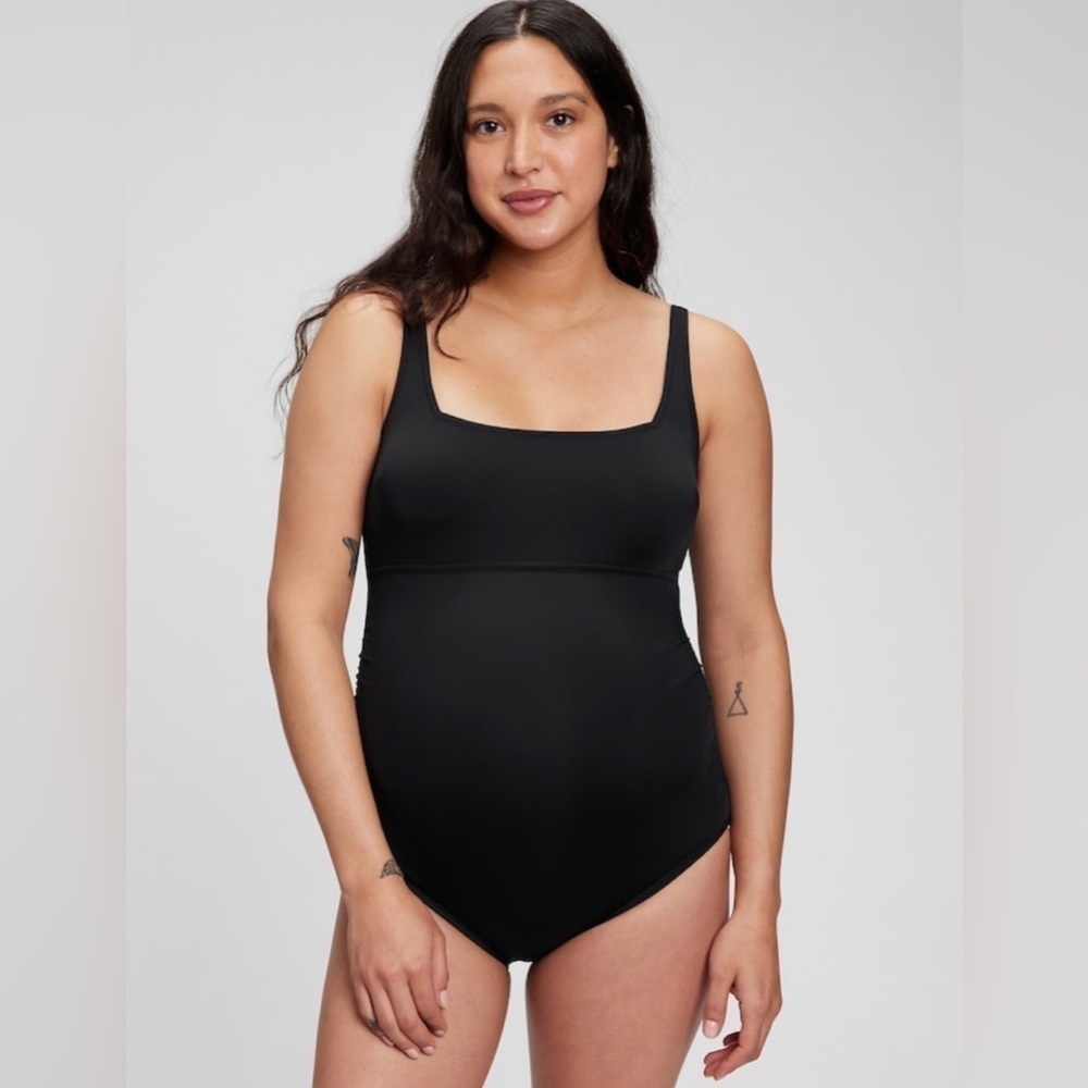 NEW! GAP Black Maternity Recycled Square Neck One-Piece Swimsuit - Small🧜‍♀️